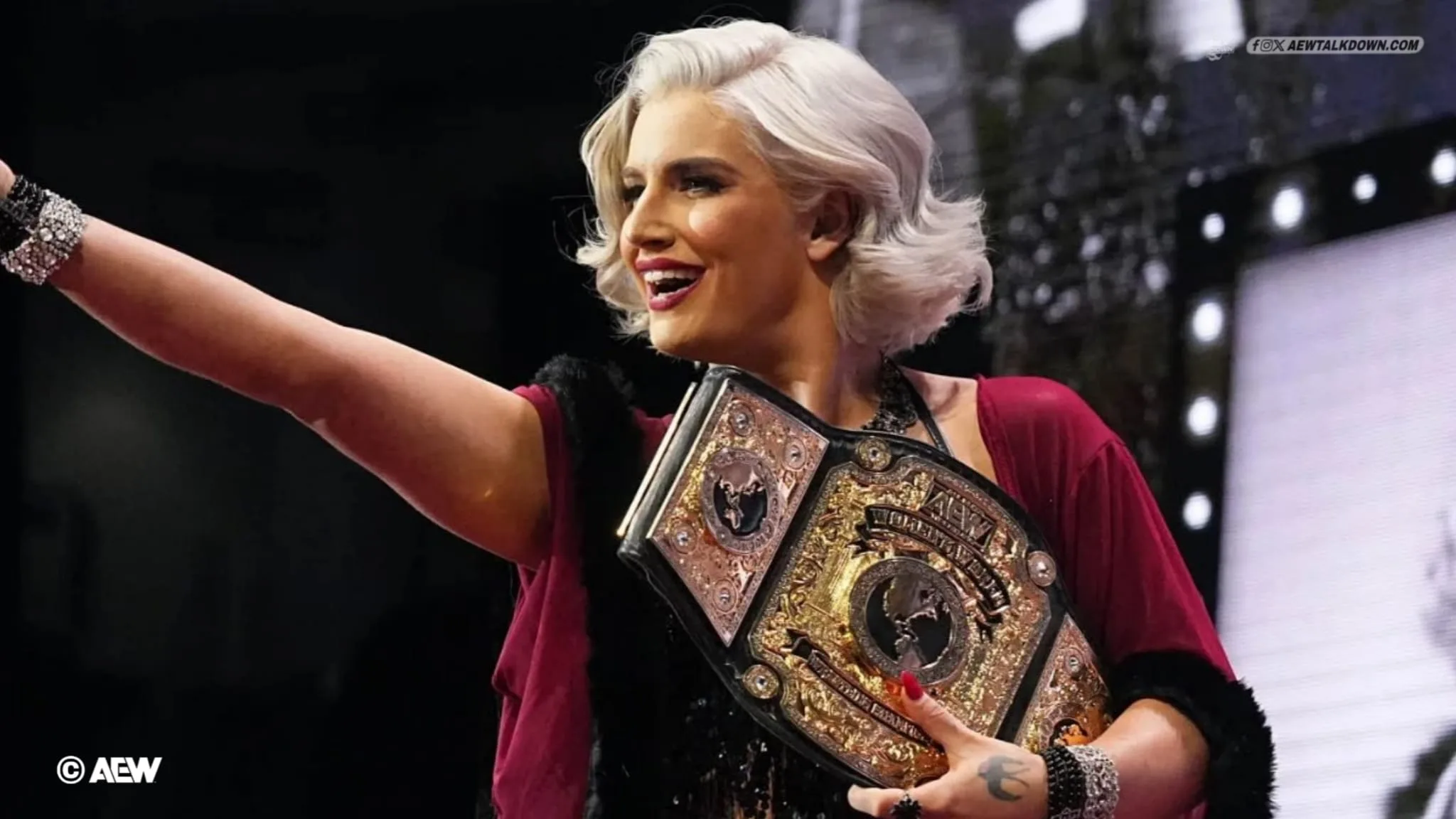 Toni Storm AEW Women's Champion